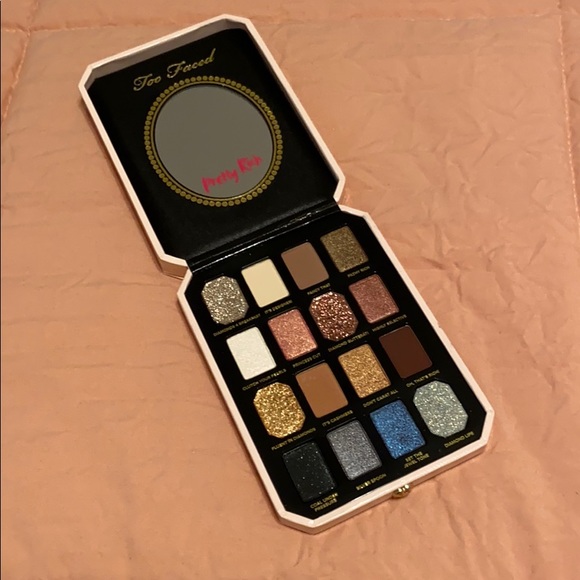 Too Faced Pretty Rich Palette - Picture 6 of 8